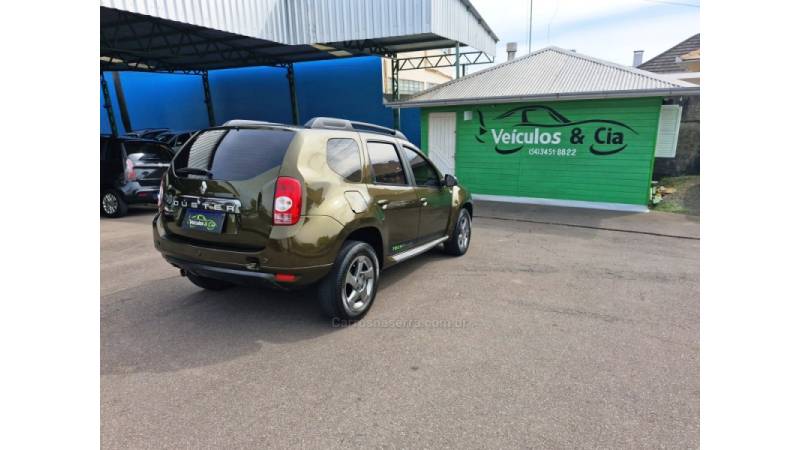 RENAULT - DUSTER - 2015/2015 - Verde - R$ 55.000,00