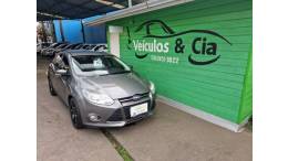 FORD - FOCUS - 2014/2015 - Cinza - R$ 59.800,00