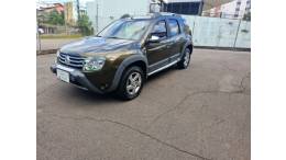 RENAULT - DUSTER - 2013/2014 - Verde - R$ 61.000,00