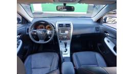 TOYOTA - COROLLA - 2013/2014 - Preta - R$ 76.000,00