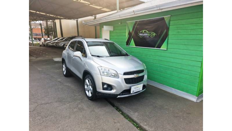 CHEVROLET - TRACKER - 2014/2015 - Prata - R$ 72.000,00