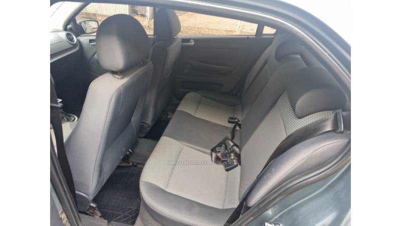 VOLKSWAGEN - GOL - 2011/2012 - Cinza - R$ 32.000,00