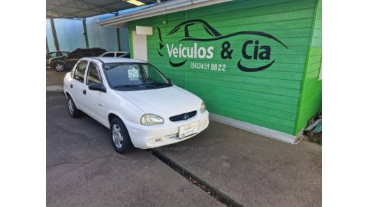 CHEVROLET - CLASSIC - 2004/2005 - Branca - R$ 18.800,00