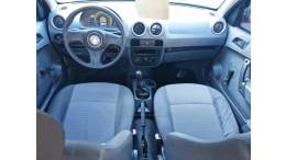 VOLKSWAGEN - GOL - 2005/2006 - Branca - R$ 18.000,00