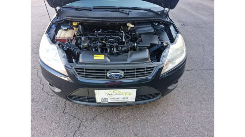 FORD - FOCUS - 2013/2013 - Preta - R$ 47.300,00