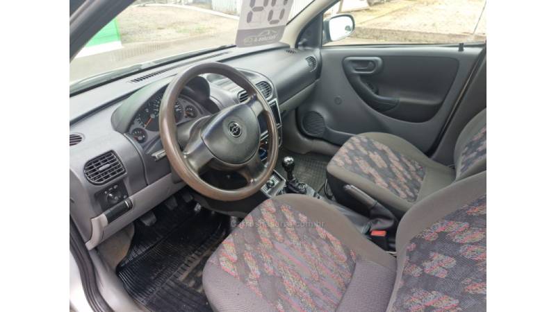 CHEVROLET - MONTANA - 2004/2004 - Prata - R$ 34.800,00