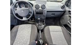 FORD - FIESTA - 2013/2014 - Prata - R$ 33.500,00