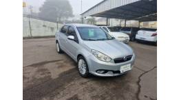 FIAT - GRAND SIENA - 2014/2015 - Prata - R$ 45.300,00