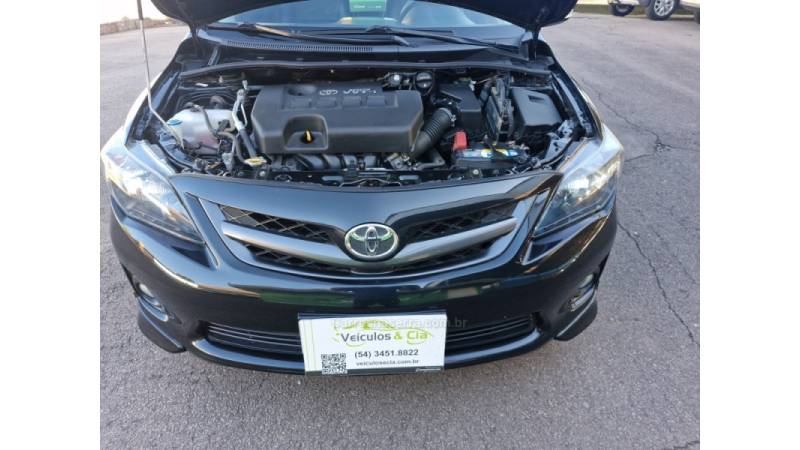 TOYOTA - COROLLA - 2013/2014 - Preta - R$ 76.000,00