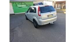 FORD - FIESTA - 2009/2010 - Prata - R$ 28.900,00