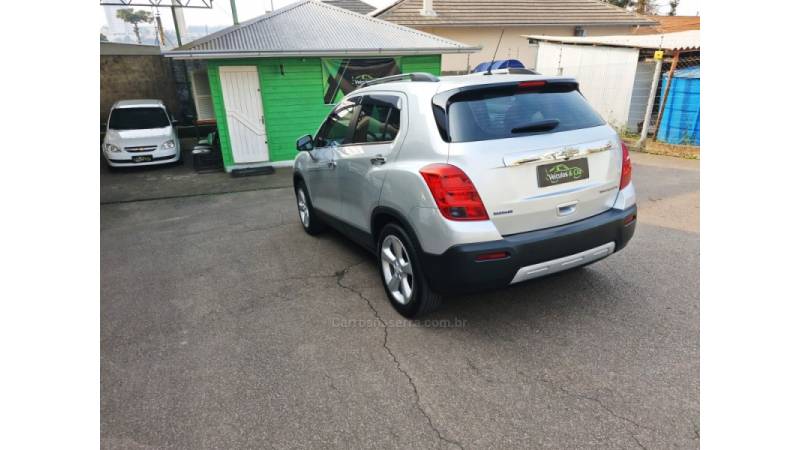 CHEVROLET - TRACKER - 2014/2015 - Prata - R$ 72.000,00