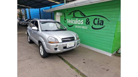 HYUNDAI - TUCSON - 2009/2010 - Prata - R$ 45.000,00