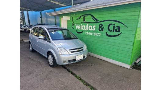 CHEVROLET - MERIVA - 2011/2011 - Prata - R$ 30.000,00