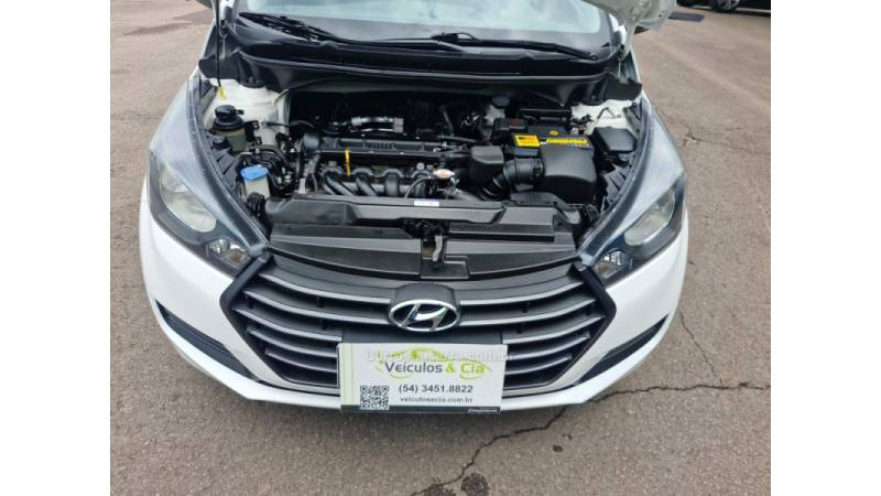 HYUNDAI - HB20S - 2018/2019 - Branca - R$ 75.500,00