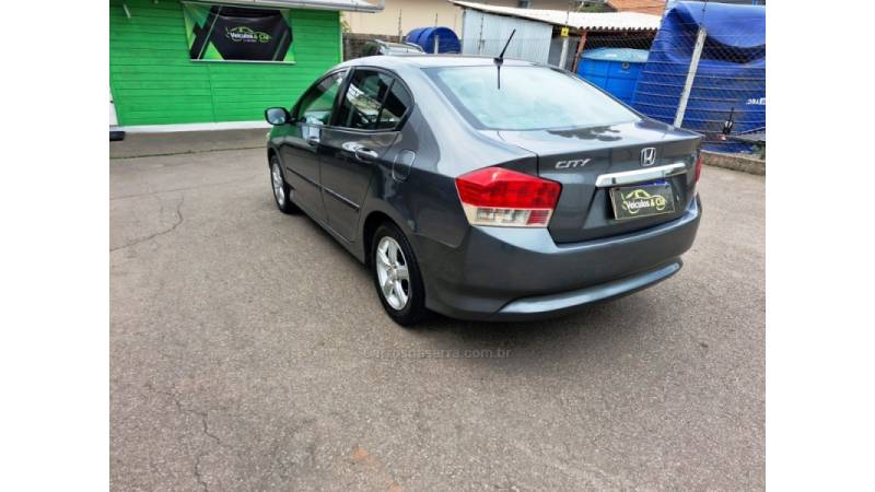 HONDA - CITY - 2010/2010 - Cinza - R$ 46.900,00