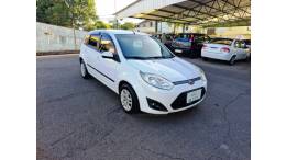 FORD - FIESTA - 2013/2014 - Branca - R$ 33.900,00