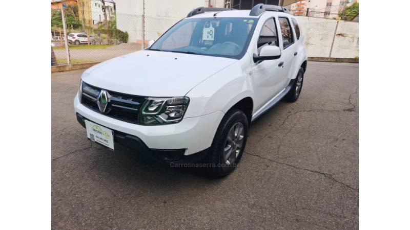 RENAULT - DUSTER - 2018/2019 - Branca - R$ 74.800,00