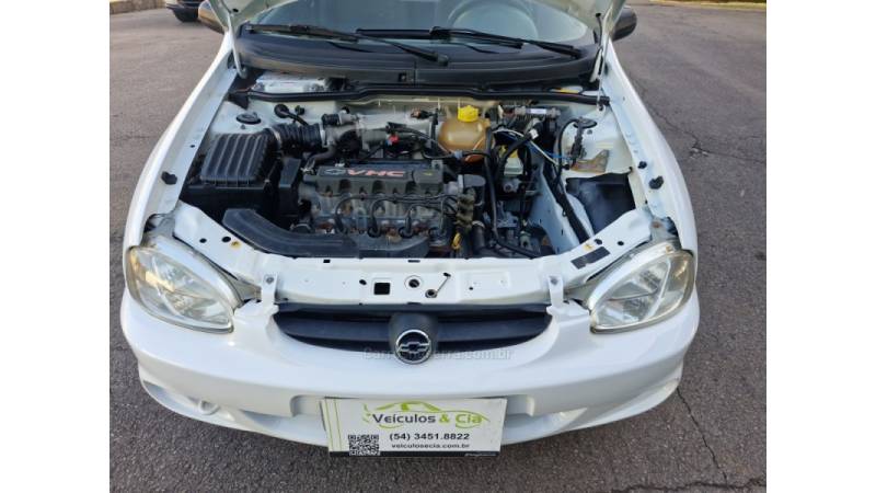 CHEVROLET - CLASSIC - 2004/2005 - Branca - R$ 18.800,00