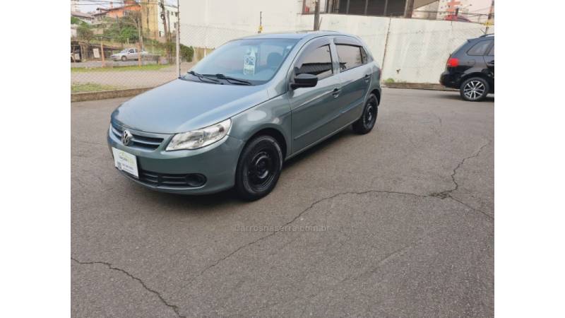 VOLKSWAGEN - GOL - 2008/2009 - Cinza - R$ 26.300,00