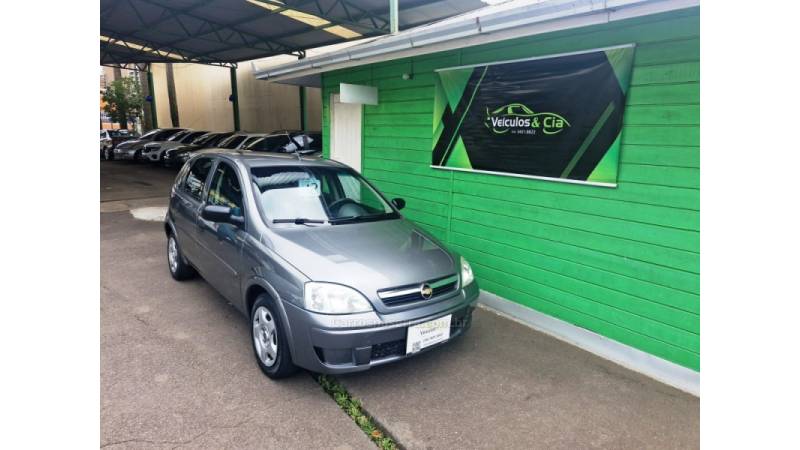 CHEVROLET - CORSA - 2011/2012 - Prata - R$ 34.900,00