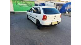 VOLKSWAGEN - GOL - 2005/2006 - Branca - R$ 18.000,00