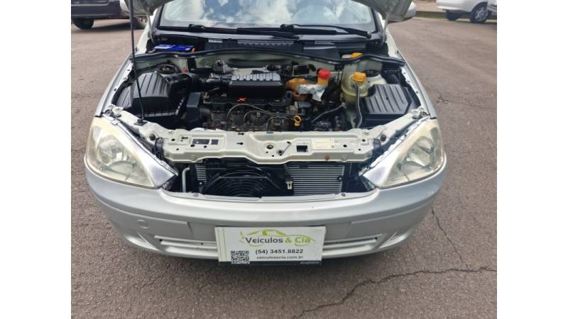 CHEVROLET - MONTANA - 2004/2004 - Prata - R$ 34.800,00