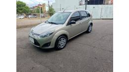 FORD - FIESTA - 2013/2014 - Prata - R$ 34.800,00