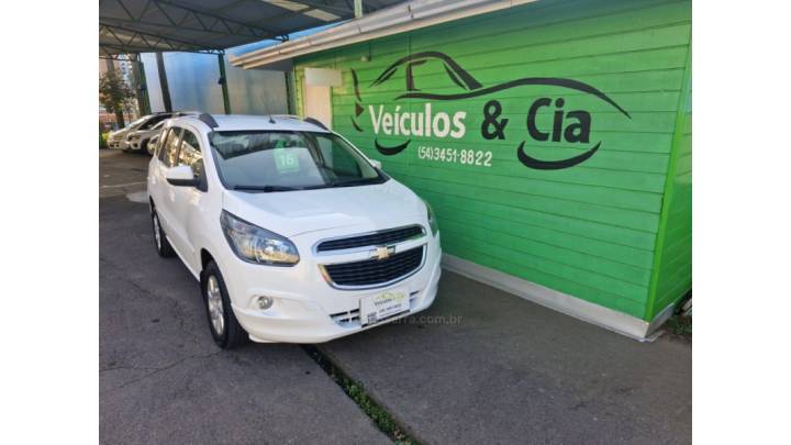 CHEVROLET - SPIN - 2015/2016 - Branca - R$ 60.000,00
