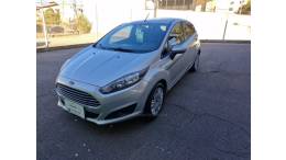 FORD - FIESTA - 2013/2014 - Prata - R$ 46.500,00