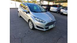 FORD - FIESTA - 2013/2014 - Prata - R$ 46.500,00
