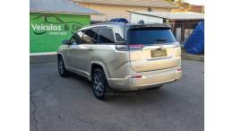 JEEP - COMMANDER - 2021/2022 - Dourada - R$ 187.500,00