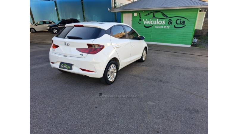 HYUNDAI - HB20 - 2020/2021 - Branca - R$ 67.800,00