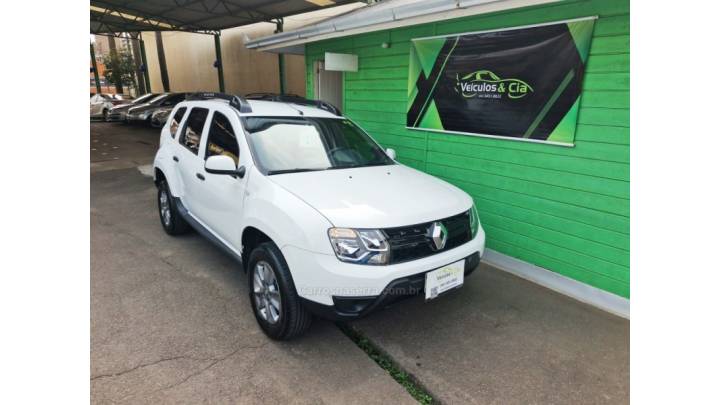 RENAULT - DUSTER - 2018/2019 - Branca - R$ 74.800,00