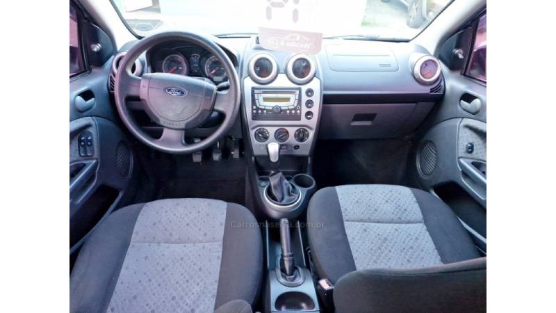 FORD - FIESTA - 2013/2014 - Branca - R$ 33.900,00