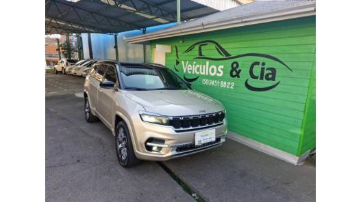 JEEP - COMMANDER - 2021/2022 - Dourada - R$ 187.500,00